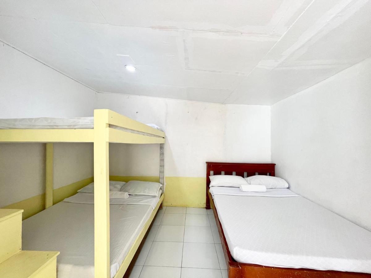 Oyo 899 Merie Diz Sunrise Beach Resort 오슬롭 외부 사진