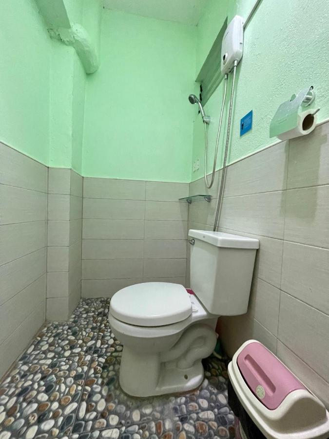 Oyo 899 Merie Diz Sunrise Beach Resort 오슬롭 외부 사진