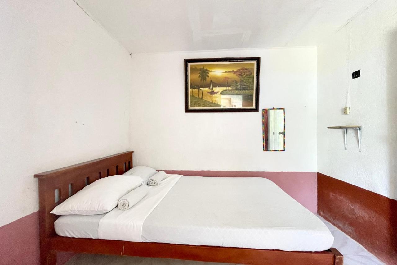 Oyo 899 Merie Diz Sunrise Beach Resort 오슬롭 외부 사진