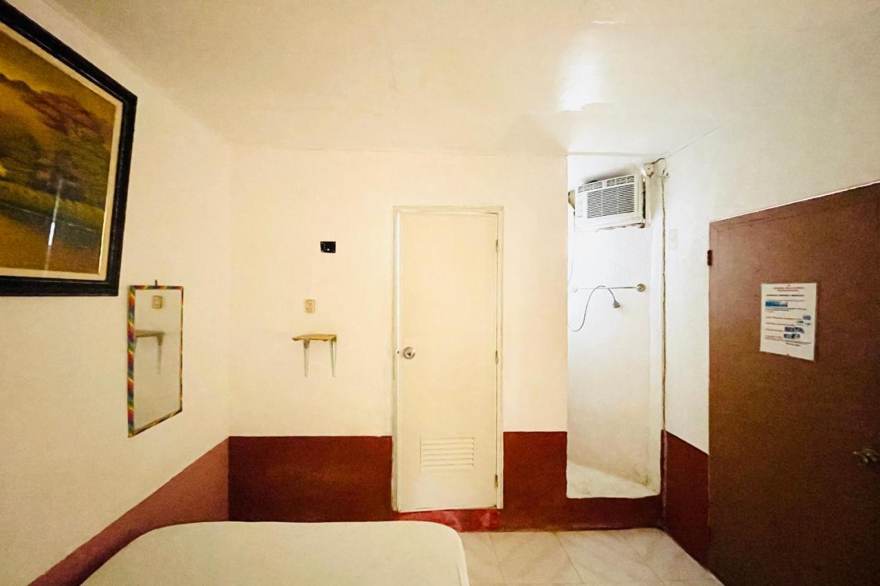 Oyo 899 Merie Diz Sunrise Beach Resort 오슬롭 외부 사진
