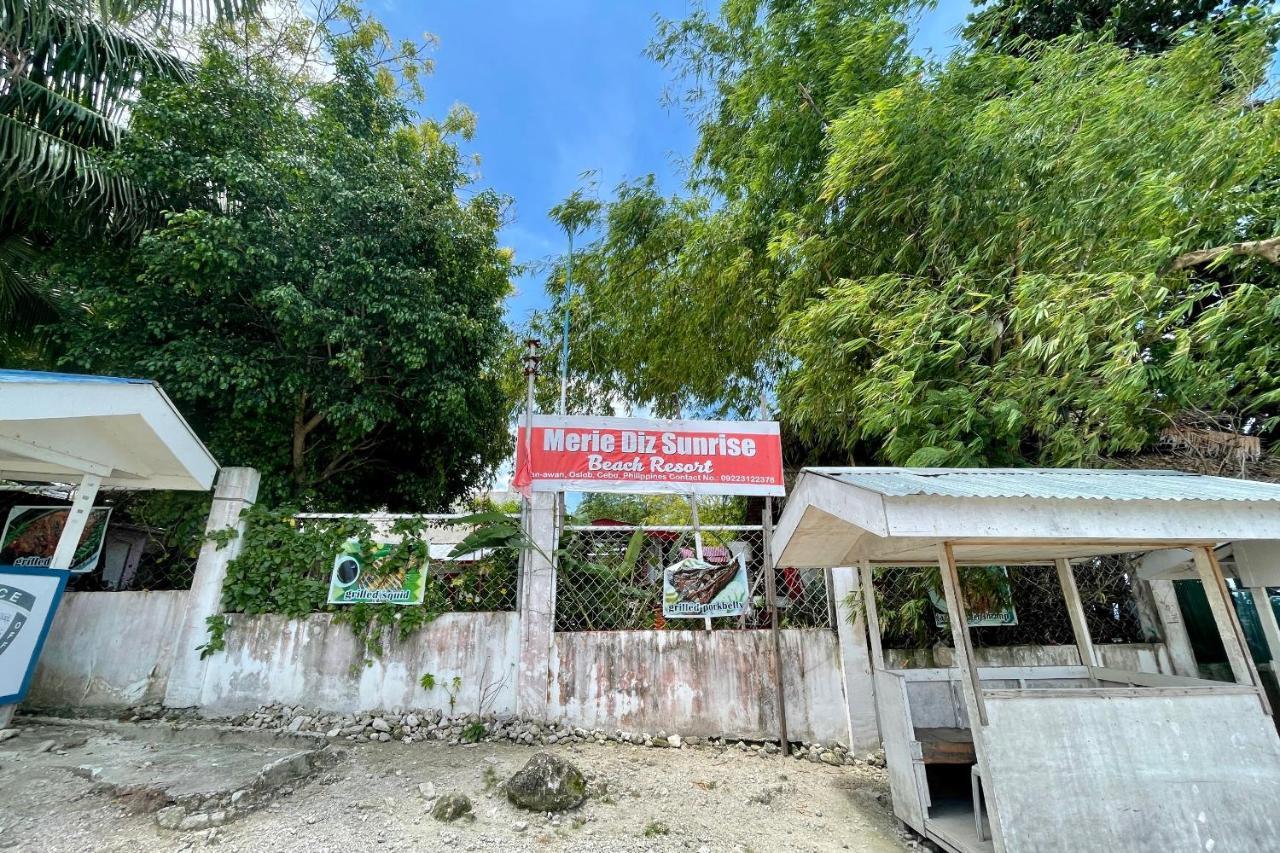 Oyo 899 Merie Diz Sunrise Beach Resort 오슬롭 외부 사진